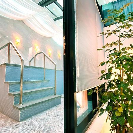 Garden Pool Villa Lee Chung Jung Seoul Exterior photo